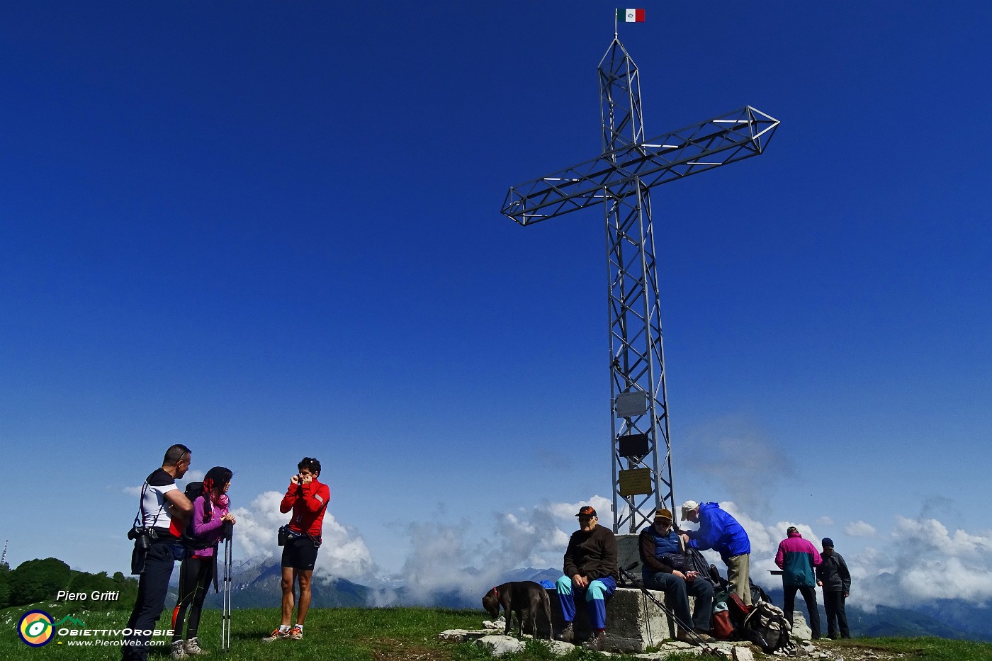 46 Tanti amici in Linzone !.JPG -                                